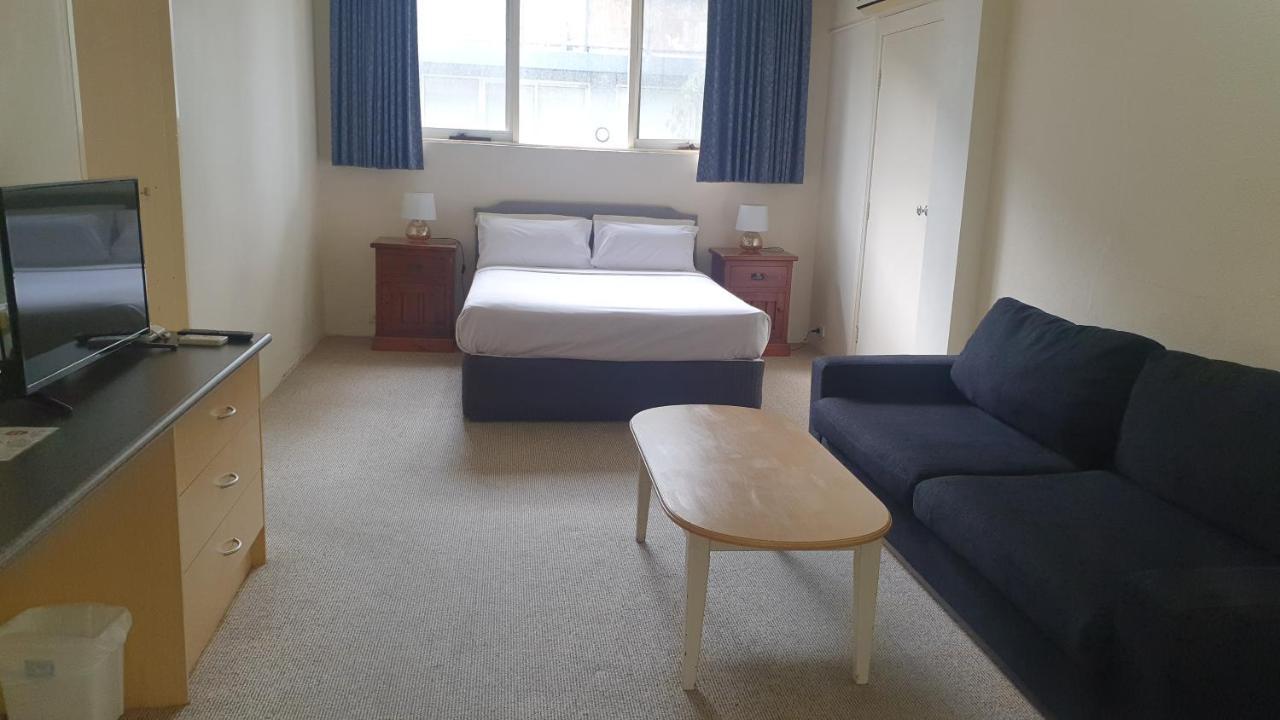 Hotel Cavalier Wantirna South Экстерьер фото