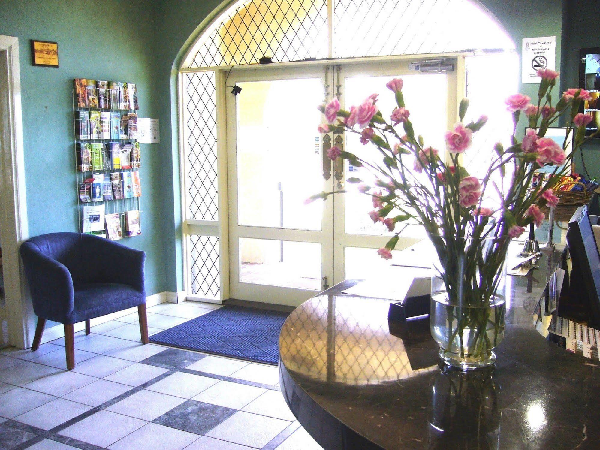 Hotel Cavalier Wantirna South Экстерьер фото