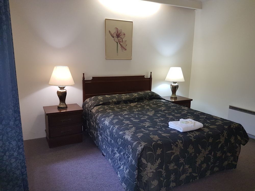 Hotel Cavalier Wantirna South Экстерьер фото