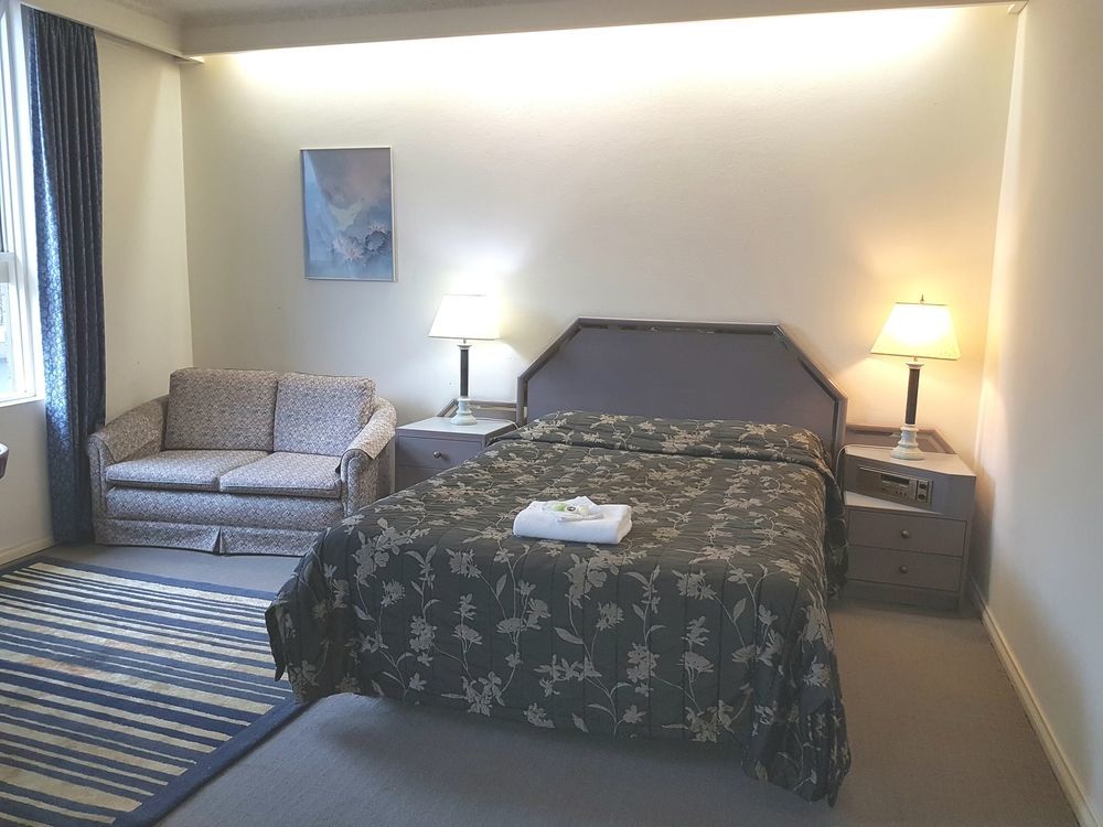 Hotel Cavalier Wantirna South Экстерьер фото